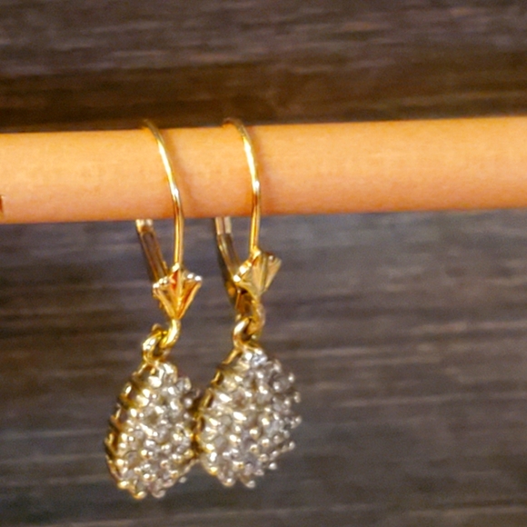14 K Gold Gorgeous Diamonds Earrings - Picture 5 of 7